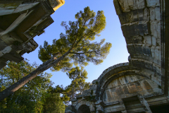 Guido_Schmidt_nimes_temple_de_diane