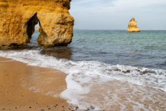 01-Felsenkueste_Algarve