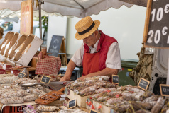 Markt_in_Joyeuse_Ardeche