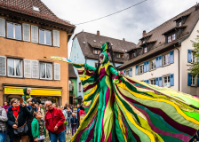 6.Colors-Stelzentaenzerinnen_02274_A-7R-III