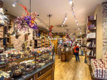 Chocolatier_8868_iPhone-14-Pro-Max