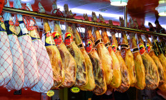 Guido-jamon-serrano__markt_in_roses