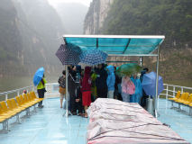 SK-unter-einem-Dach-auf-dem-Yangtse