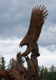 Krebs-A-Adler-Sculptur